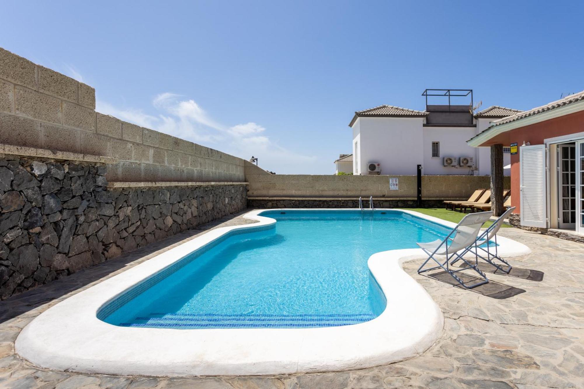 Villa Chloe Costa Adeje Tenerifesummervillas Giant Private Pool 11 Meters Long Экстерьер фото