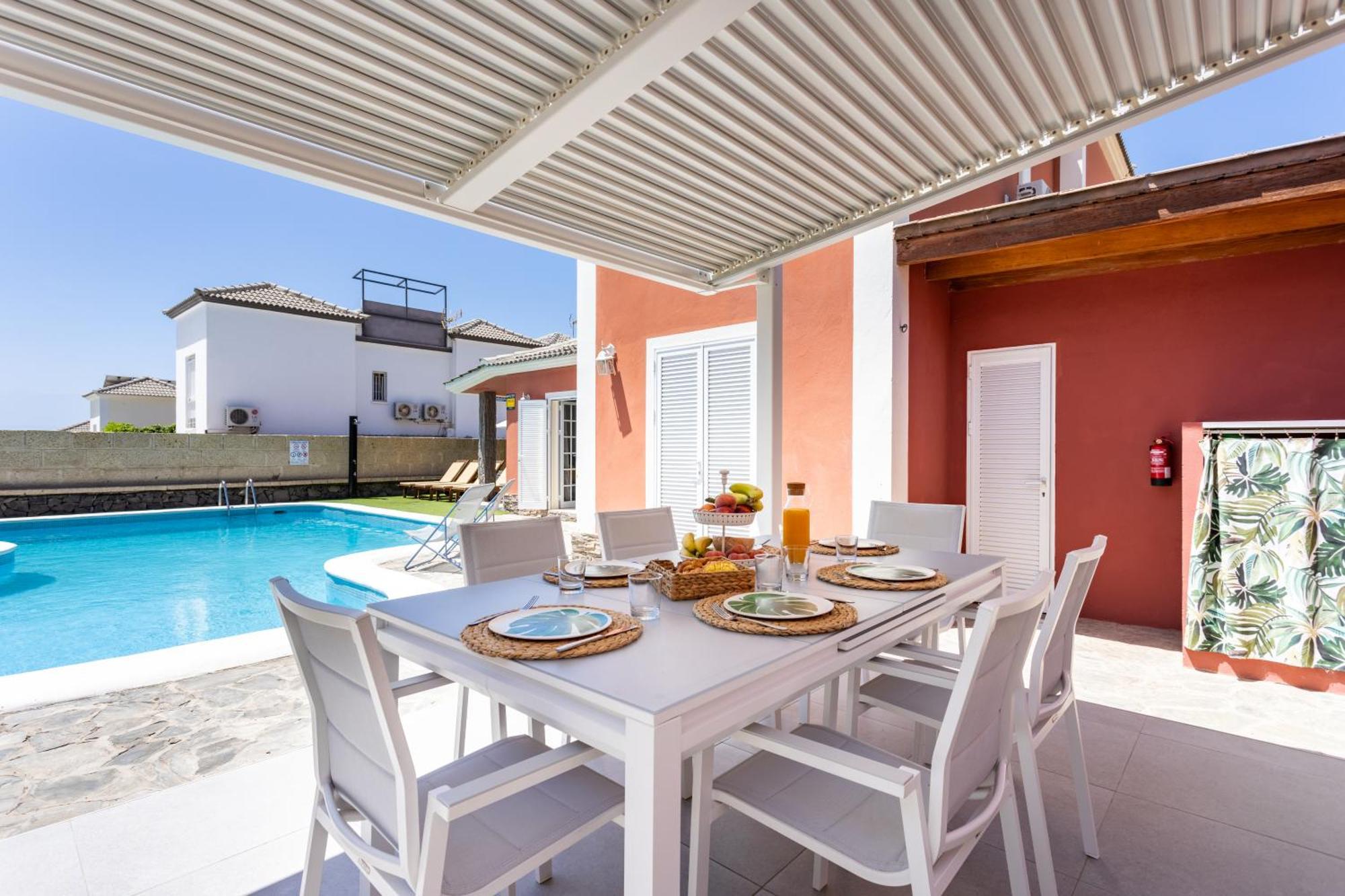 Villa Chloe Costa Adeje Tenerifesummervillas Giant Private Pool 11 Meters Long Экстерьер фото