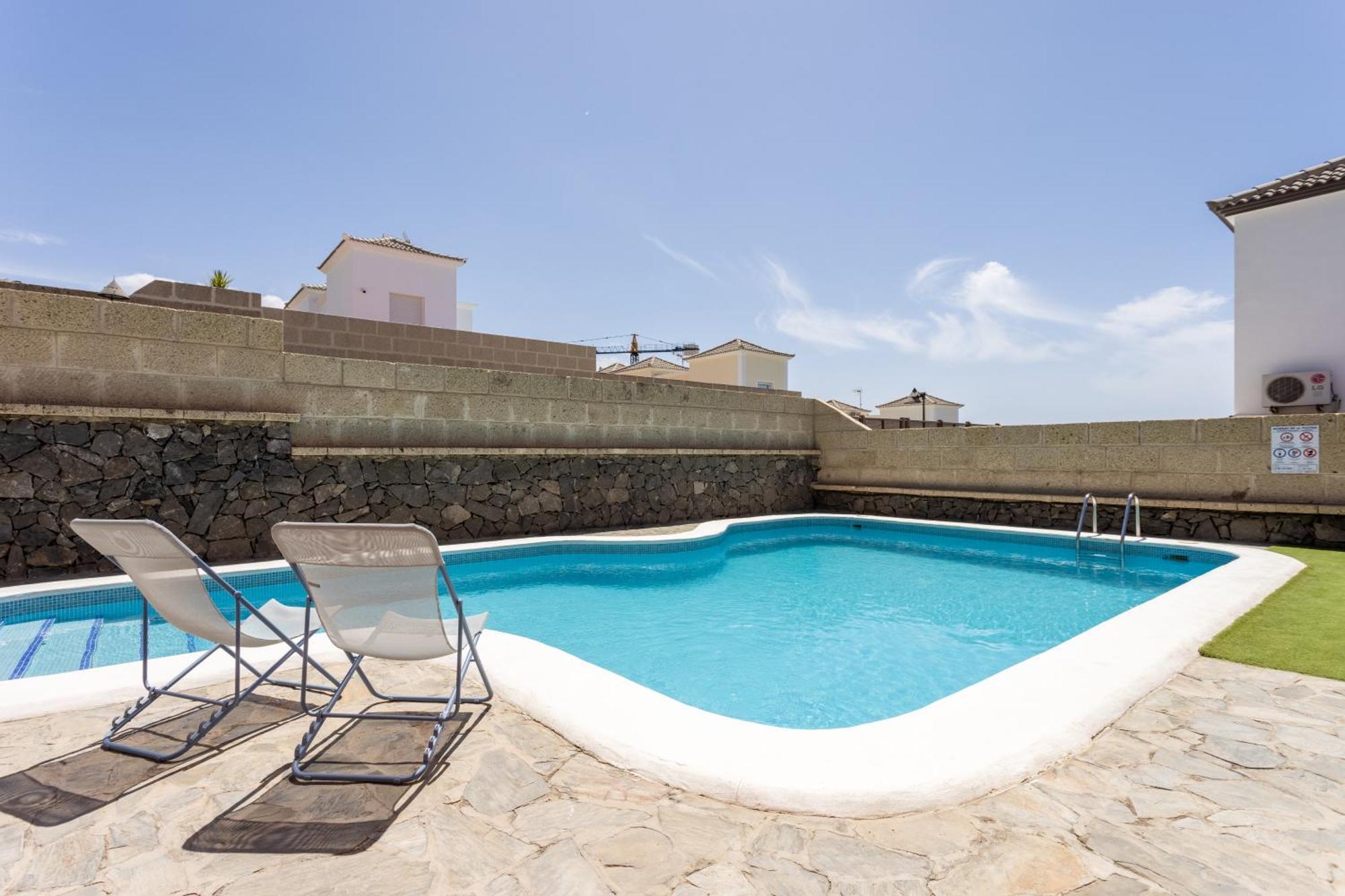 Villa Chloe Costa Adeje Tenerifesummervillas Giant Private Pool 11 Meters Long Экстерьер фото