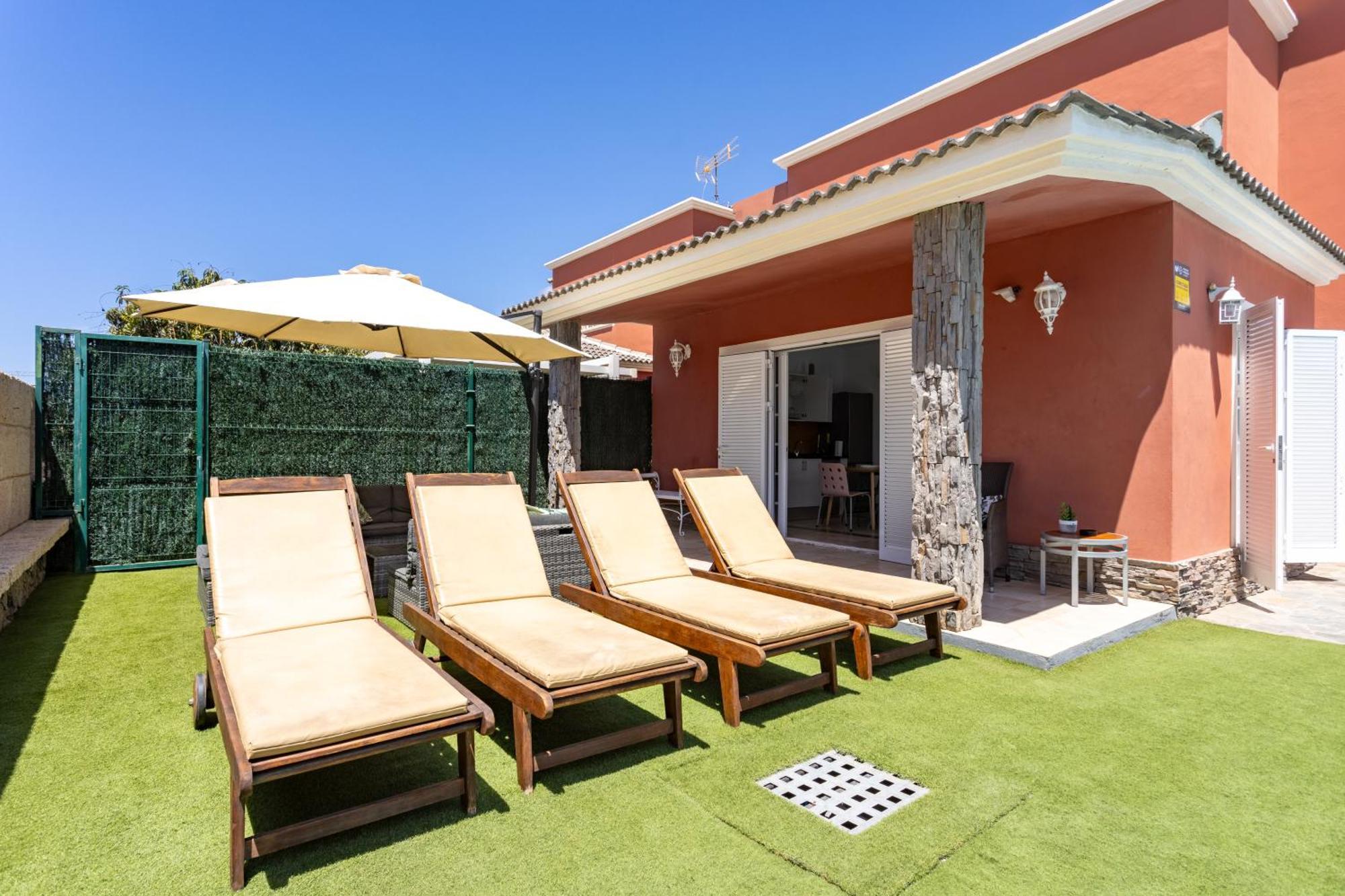 Villa Chloe Costa Adeje Tenerifesummervillas Giant Private Pool 11 Meters Long Экстерьер фото